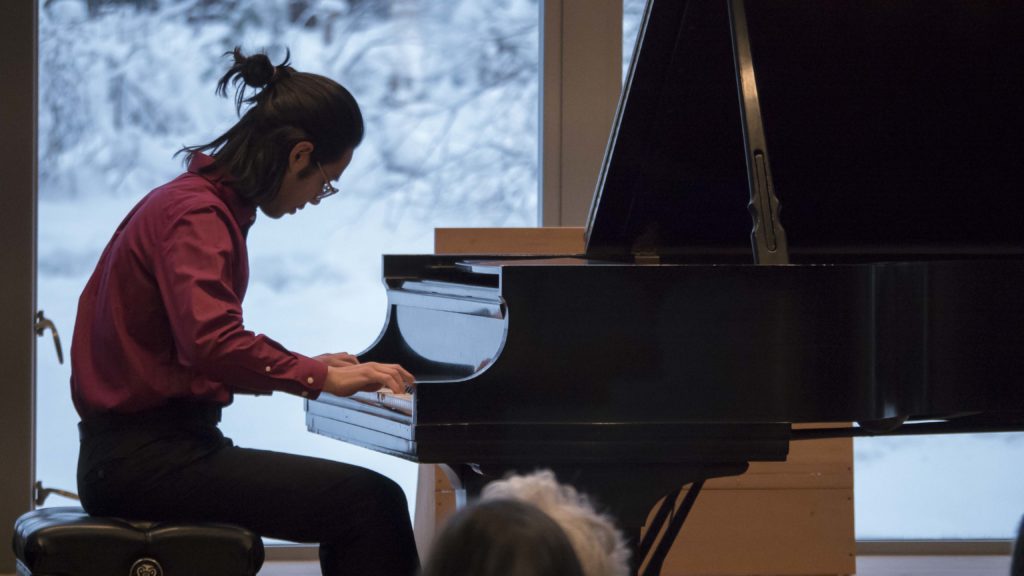 Joshua Sadinsky performing at Icicle Creek, in Washington state